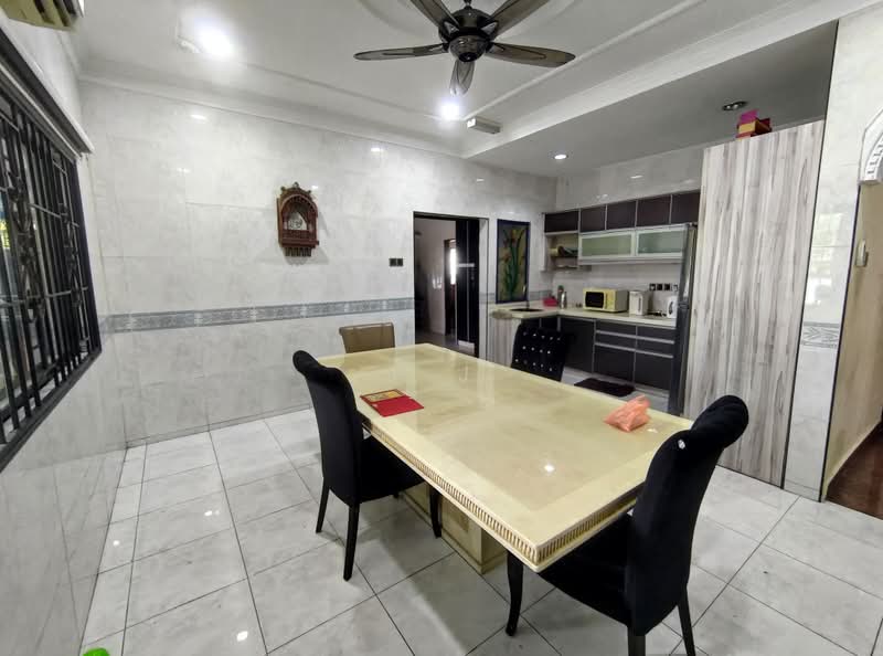 Semi-Detached House for Sale in Kota Kemuning (Shah Alam) - J J - PropertyGuru.com.my