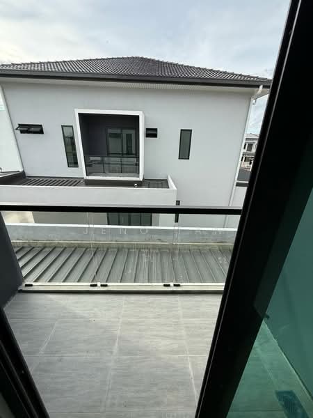 Rumah Berkembar untuk Dijual di Kuching (Sarawak) - Jeno Tan - Exterior - PropertyGuru.com.my