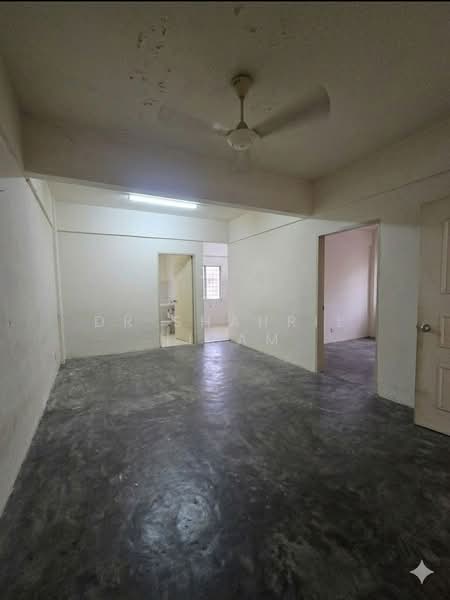 Rumah Flat untuk Dijual di Saujana Mawar - Dr Shahril Nizam - Interior - PropertyGuru.com.my