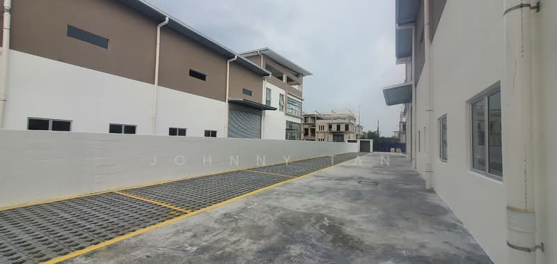 Kilang untuk Disewa di Saujana Rawang (Rawang) - Johnny Tan - Exterior - PropertyGuru.com.my
