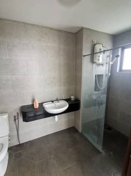 Servis Apartment untuk Disewa di Saville Residence - Kar Yen See - Bathroom - PropertyGuru.com.my
