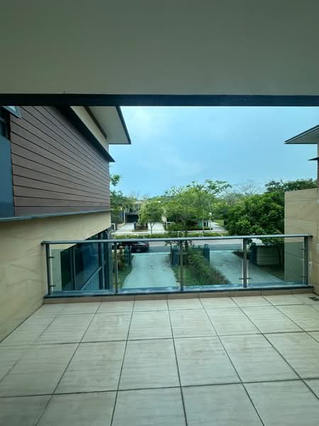 Cluster House for Rent in Forest City (Gelang Patah) - Kyle Das - Balcony - PropertyGuru.com.my