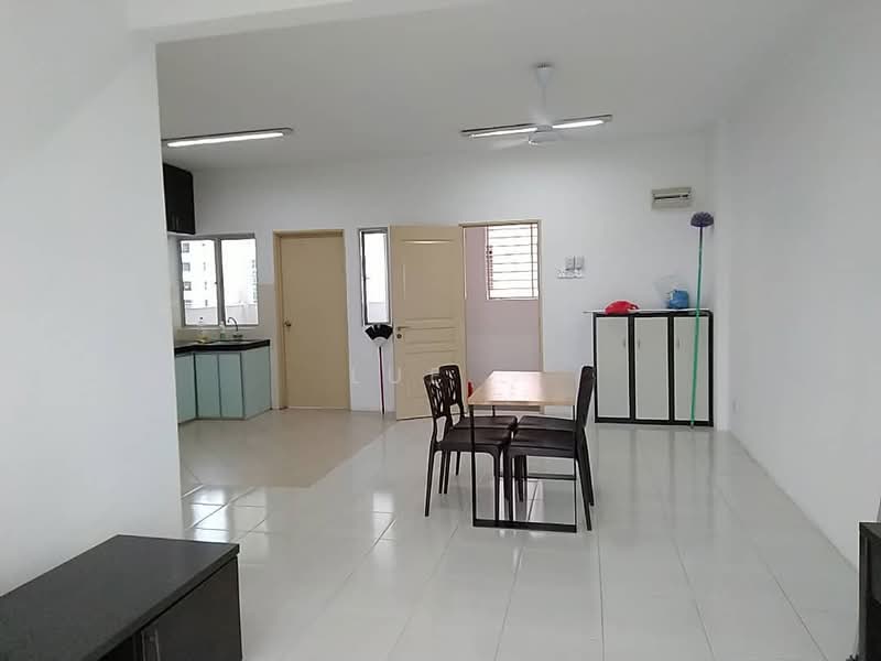 Condominium for Rent at Unipark Condominium - Lue . - Kitchen - PropertyGuru.com.my