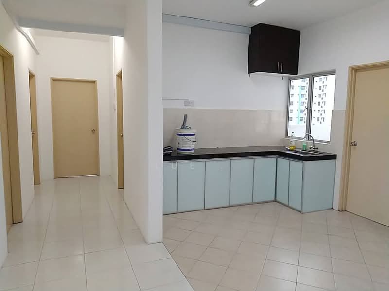 Condominium for Rent at Unipark Condominium - Lue . - Kitchen - PropertyGuru.com.my