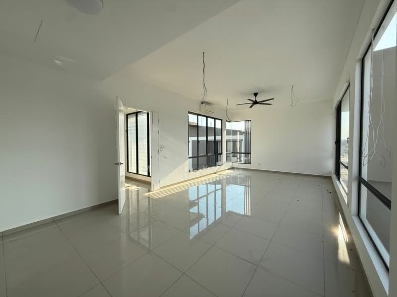 Rumah Berkembar untuk Dijual di Bemban (Melaka) - Macy G - Living Room - PropertyGuru.com.my