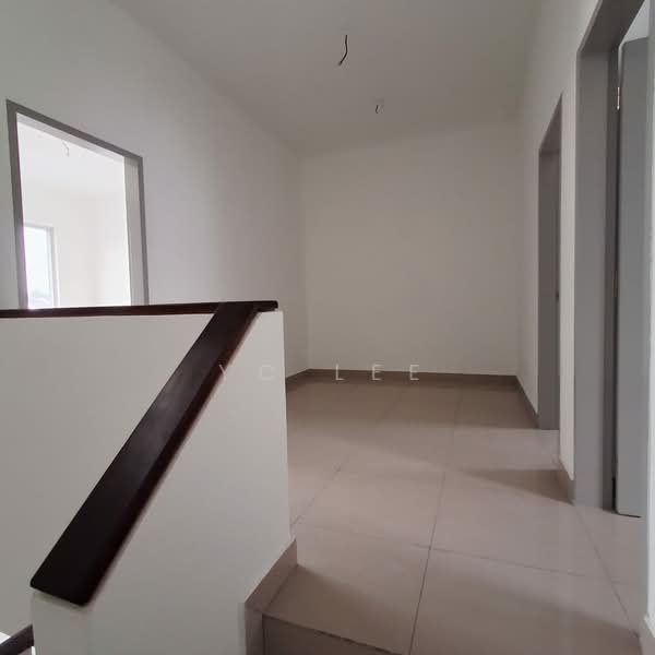 2-storey Terraced House for Sale in Amverton Hills (Sungai Buloh) - YC Lee - PropertyGuru.com.my