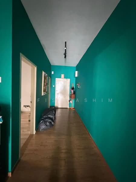 Condominium for Rent at Lakefront Homes - Nafis Hashim - Corridor - PropertyGuru.com.my