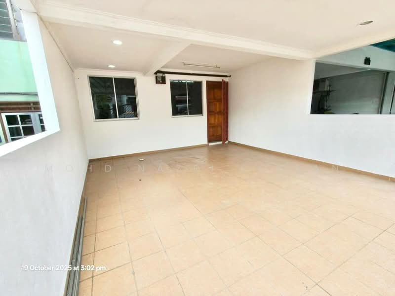 2-storey Terraced House for Sale in Taman Tasik Jaya (Senawang) - Mohd Nazri Roslan - Exterior - PropertyGuru.com.my