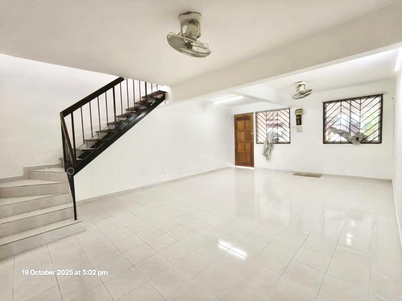2-storey Terraced House for Sale in Taman Tasik Jaya (Senawang) - Mohd Nazri Roslan - Living Room - PropertyGuru.com.my