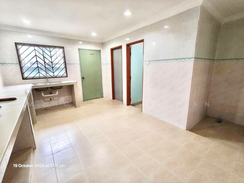 2-storey Terraced House for Sale in Taman Tasik Jaya (Senawang) - Mohd Nazri Roslan - Kitchen - PropertyGuru.com.my