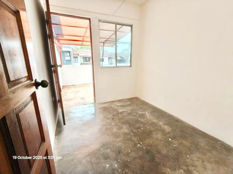 2-storey Terraced House for Sale in Taman Tasik Jaya (Senawang) - Mohd Nazri Roslan - Interior - PropertyGuru.com.my