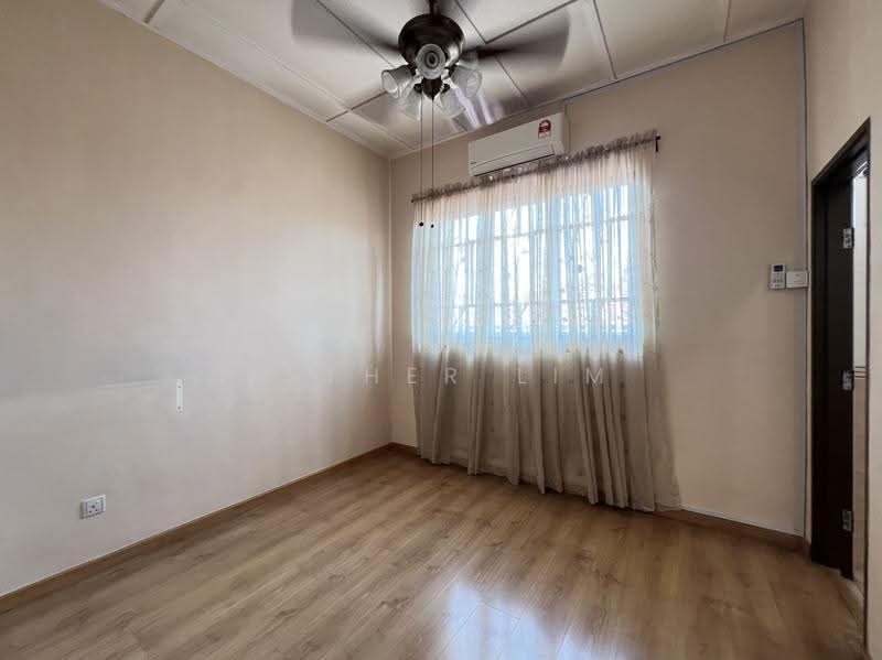 Semi-Detached House for Sale in Villa Damansara, Seksyen 4 (Kota Damansara) - Esther Lim - Interior - PropertyGuru.com.my