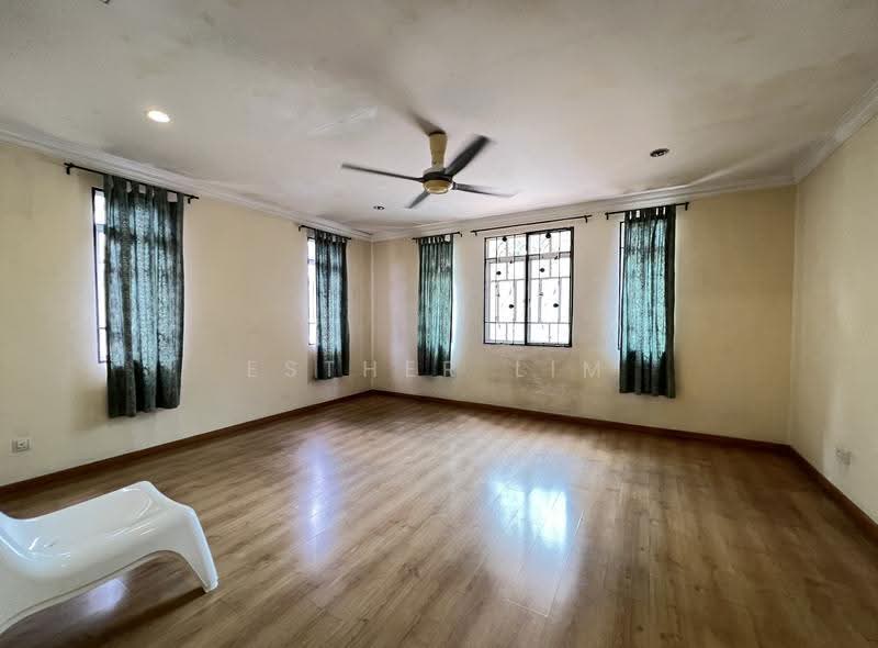 Semi-Detached House for Sale in Villa Damansara, Seksyen 4 (Kota Damansara) - Esther Lim - Living Room - PropertyGuru.com.my