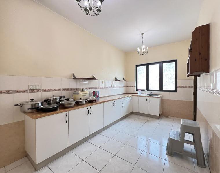 Semi-Detached House for Sale in Villa Damansara, Seksyen 4 (Kota Damansara) - Esther Lim - Kitchen - PropertyGuru.com.my