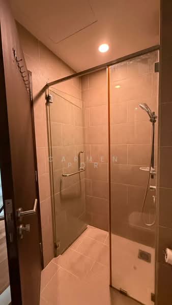 Kondominium untuk Disewa di Gurney Paragon - Carmen Por - Bathroom - PropertyGuru.com.my