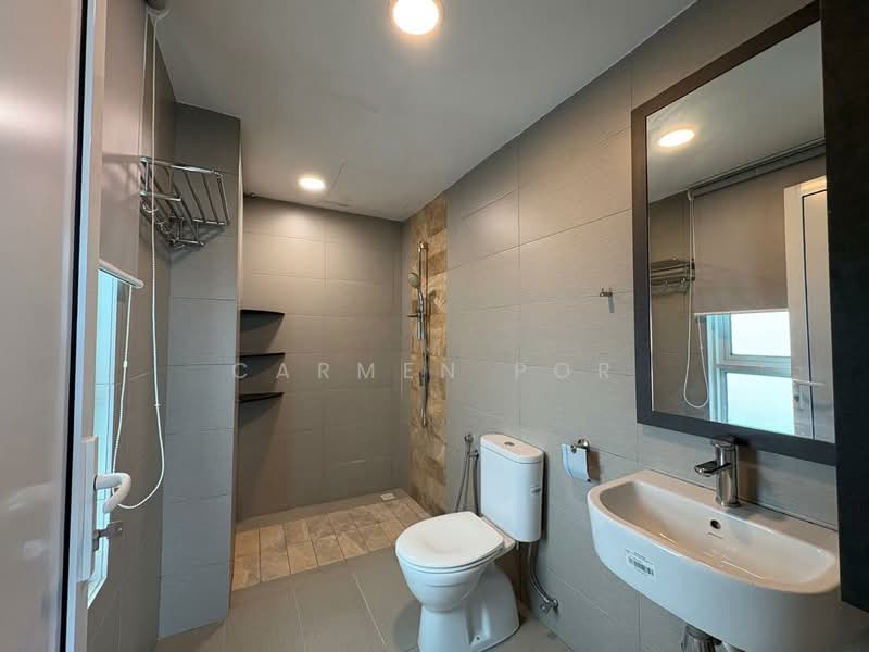 Kondominium untuk Disewa di Gurney Paragon - Carmen Por - Bathroom - PropertyGuru.com.my