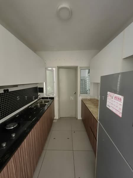 Service Residence for Sale at Seasons Amara Larkin - Stella Narita - Kitchen - PropertyGuru.com.my