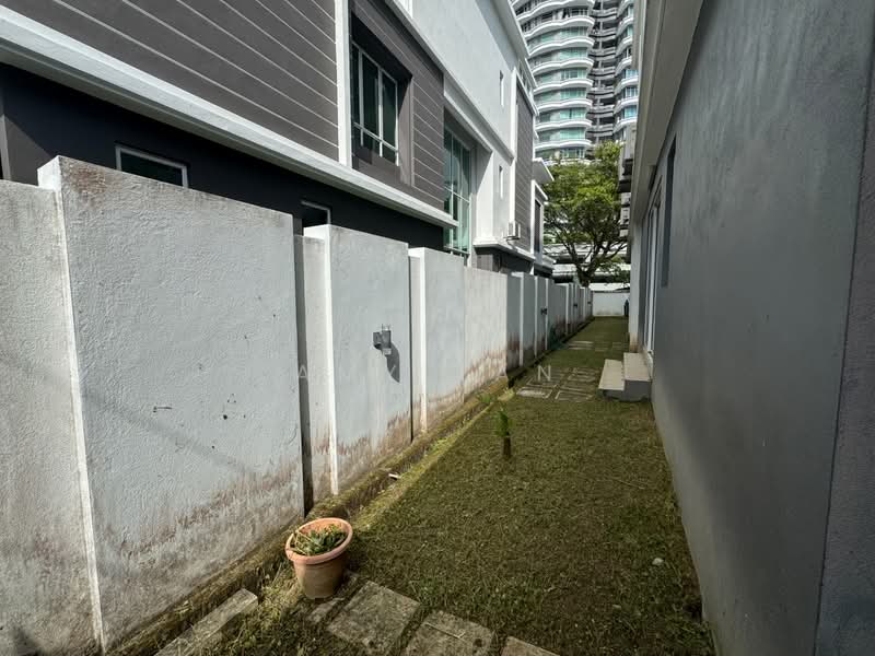 Rumah Banglo untuk Dijual di Gelugor (Penang) - Amy Tan - Exterior - PropertyGuru.com.my