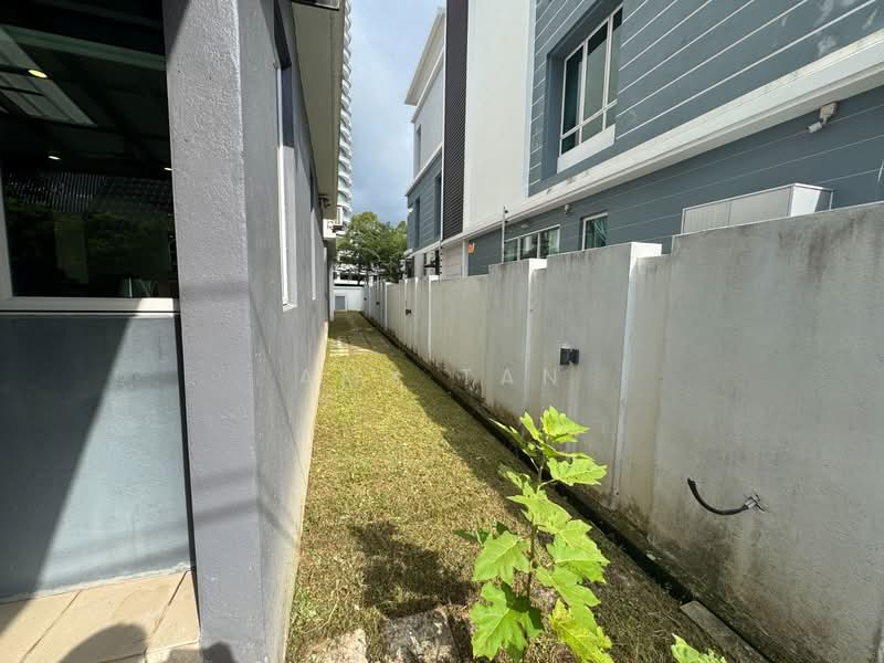 Rumah Banglo untuk Dijual di Gelugor (Penang) - Amy Tan - Exterior - PropertyGuru.com.my