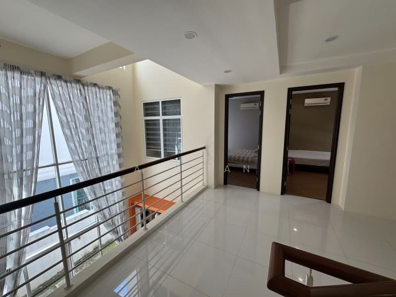 Rumah Banglo untuk Dijual di Gelugor (Penang) - Amy Tan - Corridor - PropertyGuru.com.my