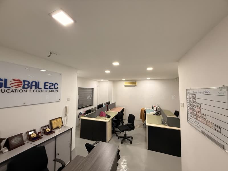 Office for Rent in Taman Kencana (Ampang) - Ridhwan Razak - PropertyGuru.com.my