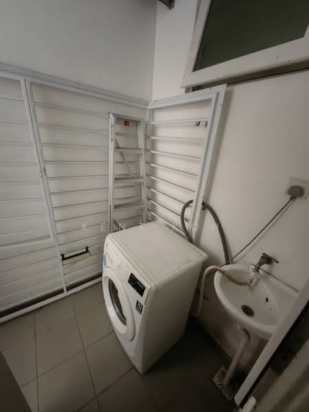 Service Residence for Sale at Seasons Amara Larkin - Kent Koh - Interior - PropertyGuru.com.my