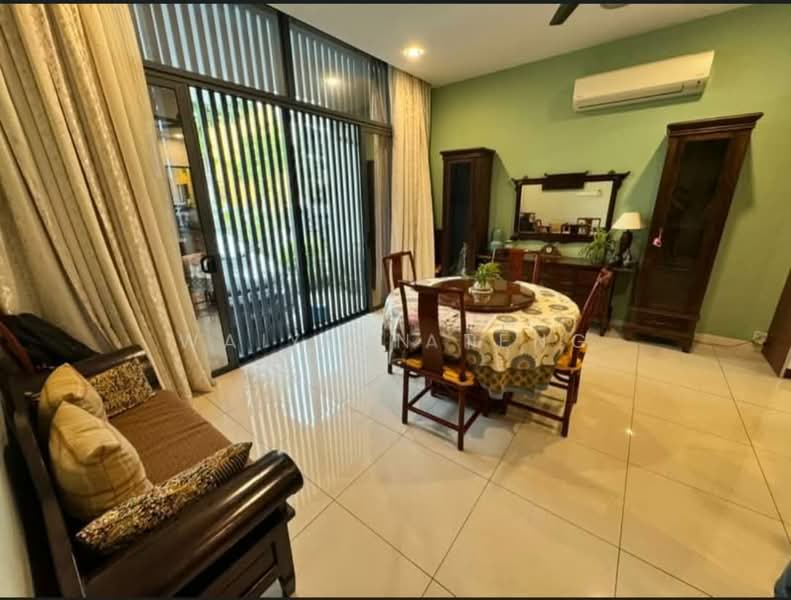 Rumah Teres 3 Tingkat untuk Dijual di Lake Fields (Sungai Besi) - Wai Ann Teng - Dining Room - PropertyGuru.com.my