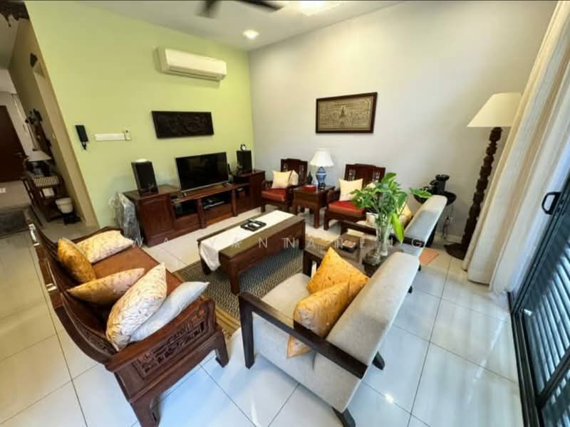 Rumah Teres 3 Tingkat untuk Dijual di Lake Fields (Sungai Besi) - Wai Ann Teng - Living Room - PropertyGuru.com.my