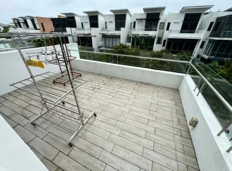 Rumah Teres 3 Tingkat untuk Dijual di Lake Fields (Sungai Besi) - Wai Ann Teng - Exterior - PropertyGuru.com.my
