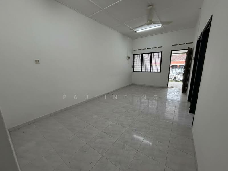 Rumah Flat untuk Dijual di Taman Johor Jaya - Pauline Ng - Interior - PropertyGuru.com.my
