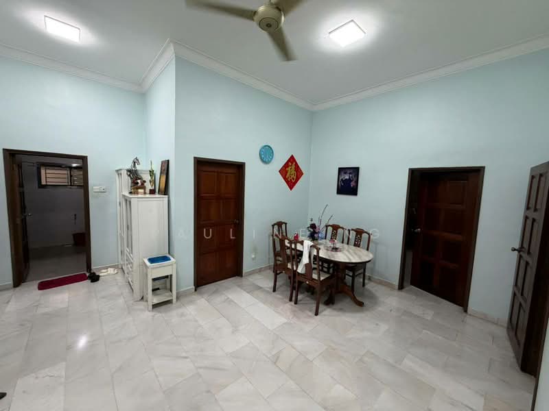 Bungalow for Sale in Taman Kebun Teh (Johor Bahru) - Pauline Ng - Dining Room - PropertyGuru.com.my