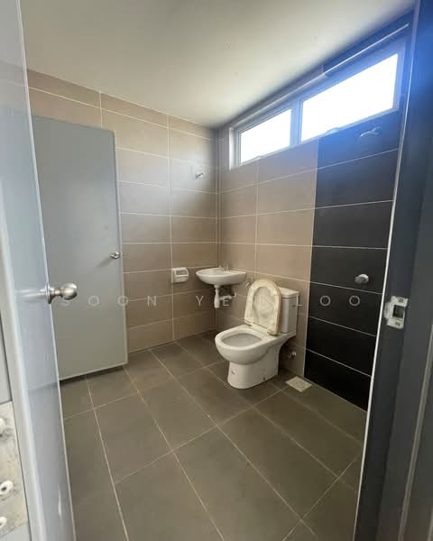 2-storey Terraced House for Sale in Seri Setali (Kuantan) - Soon Yen Loo - Bathroom - PropertyGuru.com.my