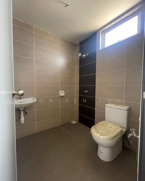 2-storey Terraced House for Sale in Seri Setali (Kuantan) - Soon Yen Loo - Bathroom - PropertyGuru.com.my