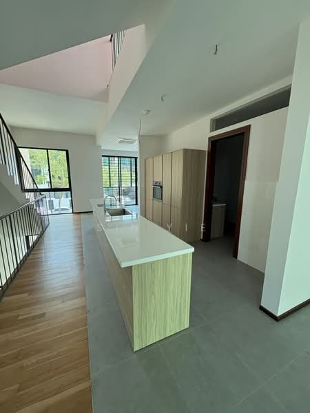 Rumah Teres 3 Tingkat untuk Dijual di Leisure Farm (Gelang Patah) - Sin Yie - Kitchen - PropertyGuru.com.my