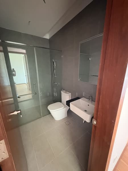 Rumah Teres 3 Tingkat untuk Dijual di Leisure Farm (Gelang Patah) - Sin Yie - PropertyGuru.com.my