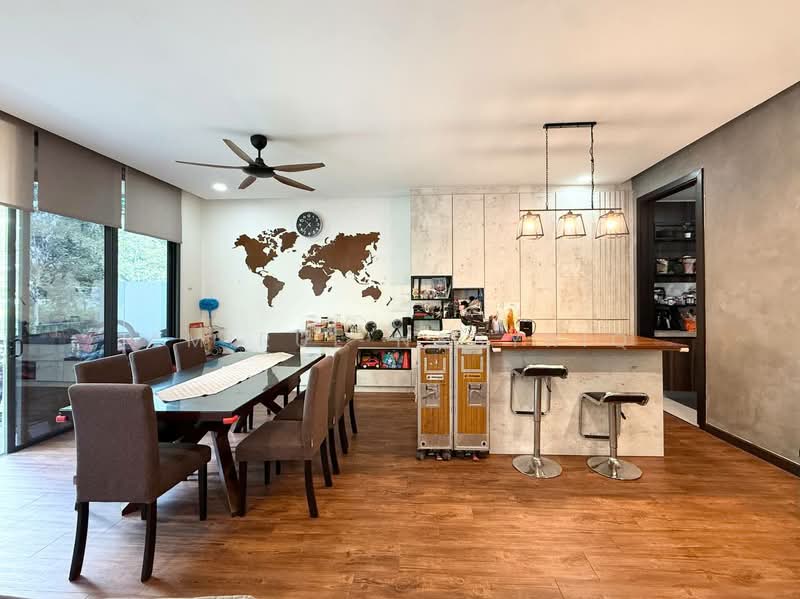 3-storey Terraced House for Sale in Shah Alam (Selangor) - Amirul Nasyriq - Dining Room - PropertyGuru.com.my