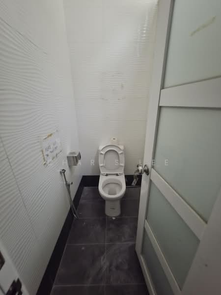 Kedai untuk Disewa di Taman Tun Dr Ismail (Kuala Lumpur) - Charis Lee - Bathroom - PropertyGuru.com.my