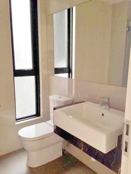 Servis Apartment untuk Disewa di G Residence - KK Chia - Bathroom - PropertyGuru.com.my