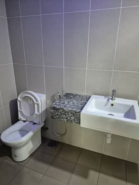 Service Residence for Sale at Res 280 - Marcus Lee - Bathroom - PropertyGuru.com.my