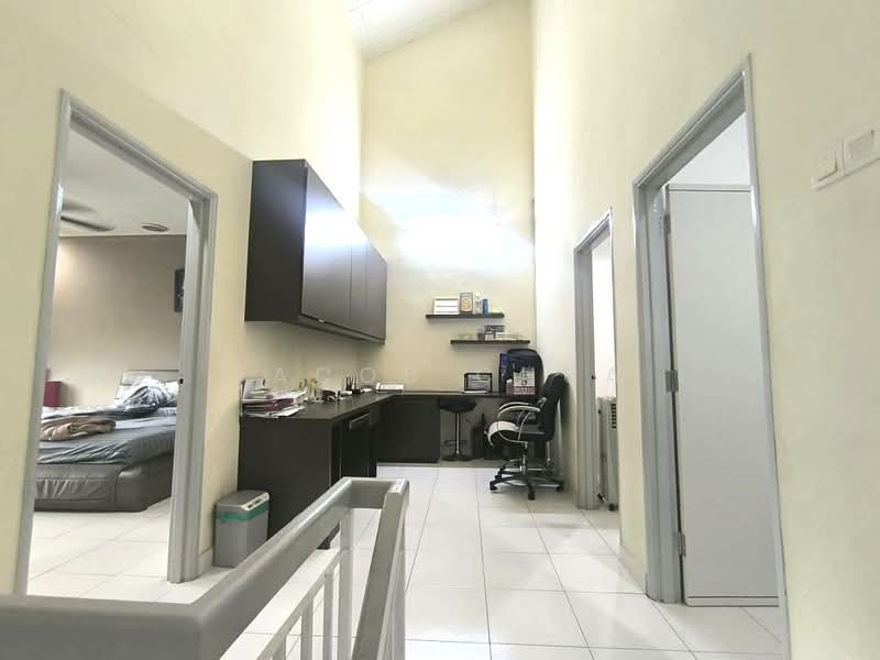 2-storey Terraced House for Sale in Taman Bestari Indah (Ulu Tiram) - Jacob Chua - Bedroom - PropertyGuru.com.my