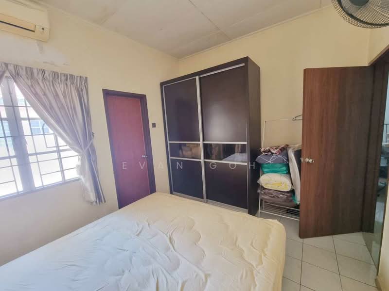 2-storey Terraced House for Sale in Bandar Bukit Puchong 2 (Puchong) - Evan Goh - Bedroom - PropertyGuru.com.my