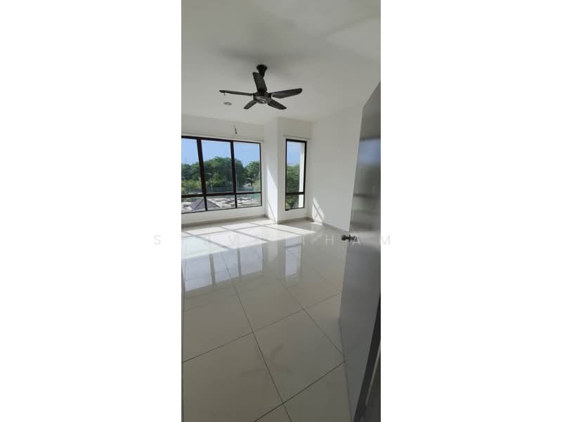 2.5-storey Terraced House for Sale in Bandar Puteri Puchong (Puchong) - Steve Tham - Living Room - PropertyGuru.com.my