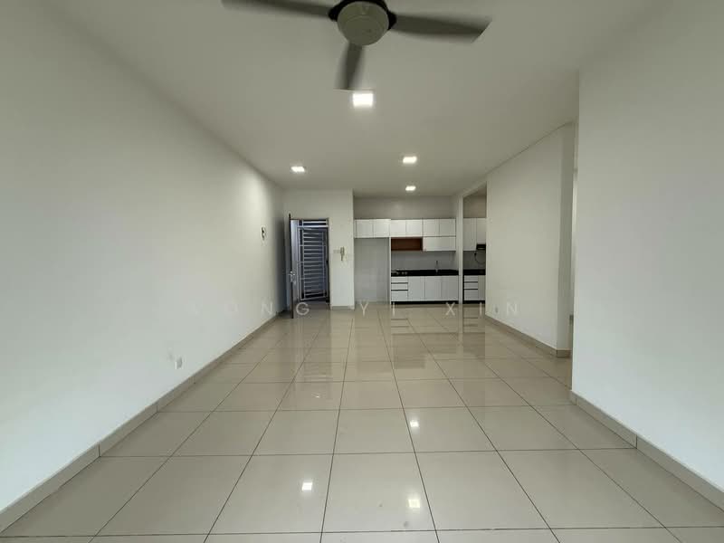 Service Residence for Sale at Skysuites @ Meldrum Hills - Wong Yi Xin - Living Room - PropertyGuru.com.my