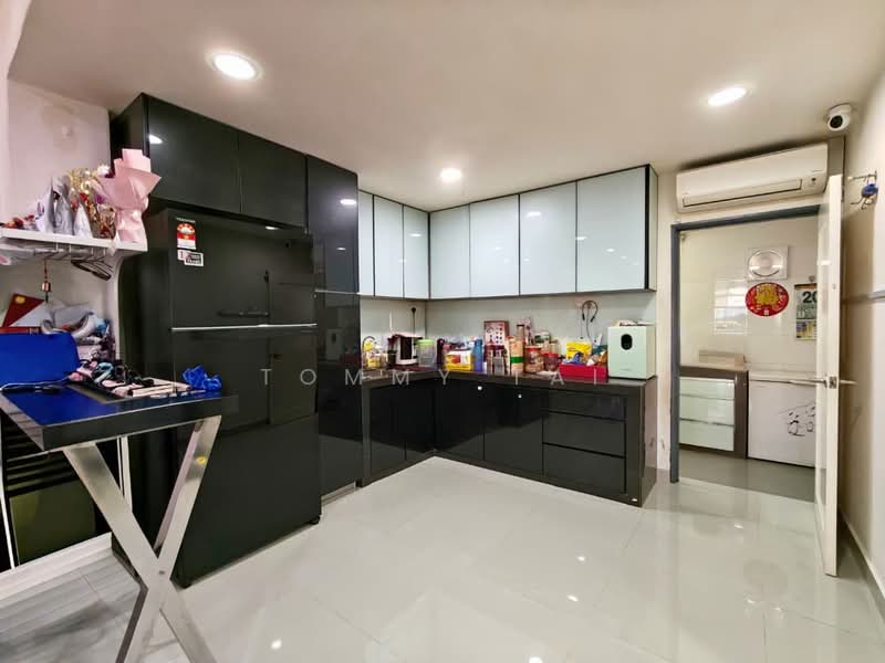 Rumah Teres 2 Tingkat untuk Dijual di Taman Impian Emas (Skudai) - Tommy Tai - Kitchen - PropertyGuru.com.my