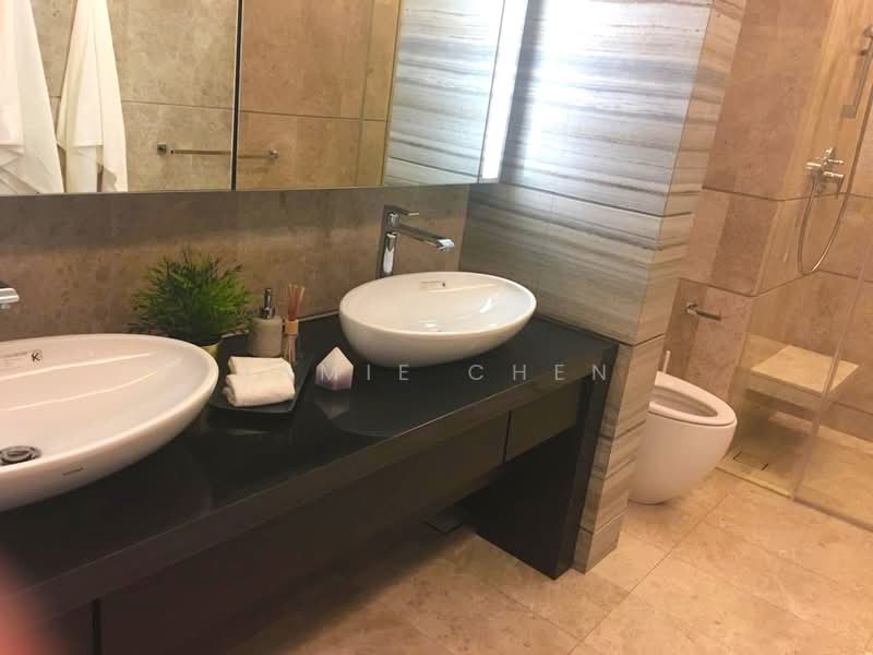 Servis Apartment untuk Dijual di The Ritz-Carlton Residences - Jamie Chen - Bathroom - PropertyGuru.com.my