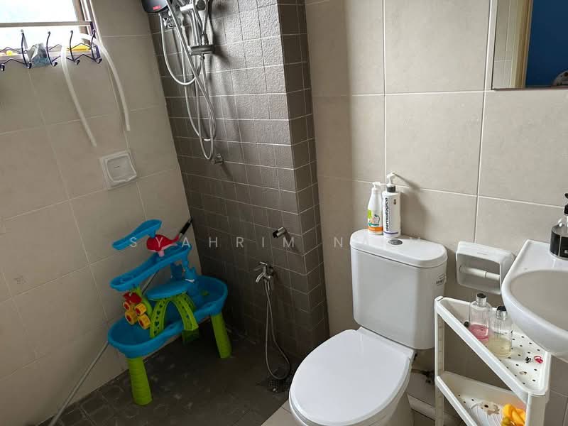 Terraced House for Sale in 16 Sierra (Puchong) - Syahrim Naim - Bathroom - PropertyGuru.com.my