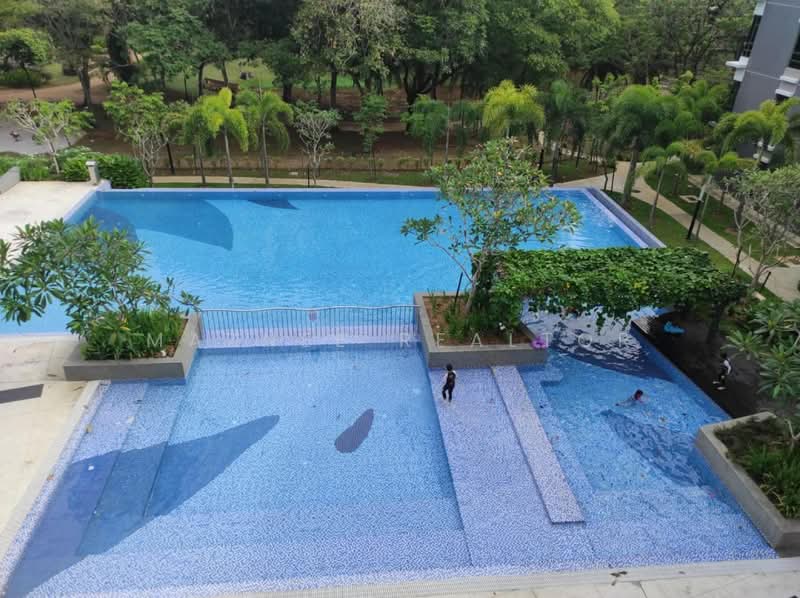 Kondominium untuk Disewa di Aura Residence - Maznee Realtor - Pool - PropertyGuru.com.my