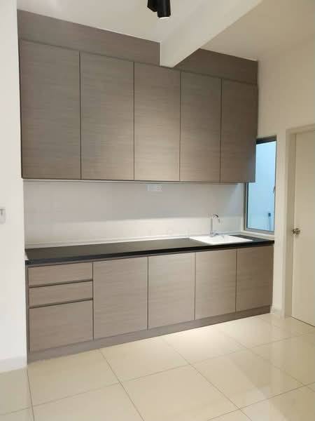 Servis Apartment untuk Disewa di Savanna Executive Suite @ Southville City - CY Yong - Kitchen - PropertyGuru.com.my