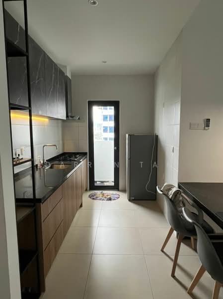Servis Apartment untuk Disewa di Reizz Residence - Darren Tan - Kitchen - PropertyGuru.com.my