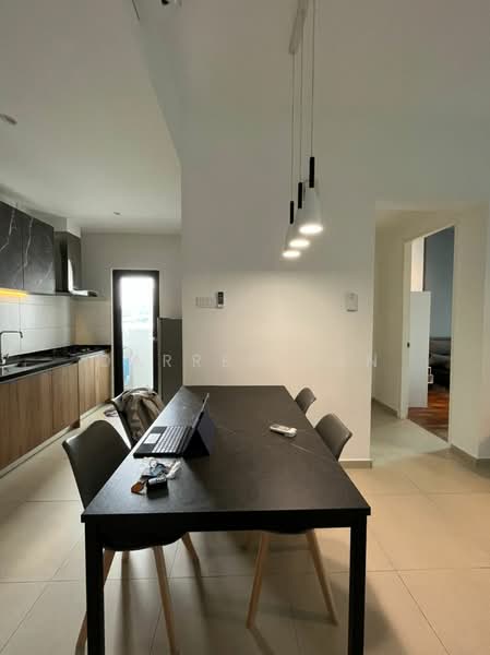Servis Apartment untuk Disewa di Reizz Residence - Darren Tan - Kitchen - PropertyGuru.com.my
